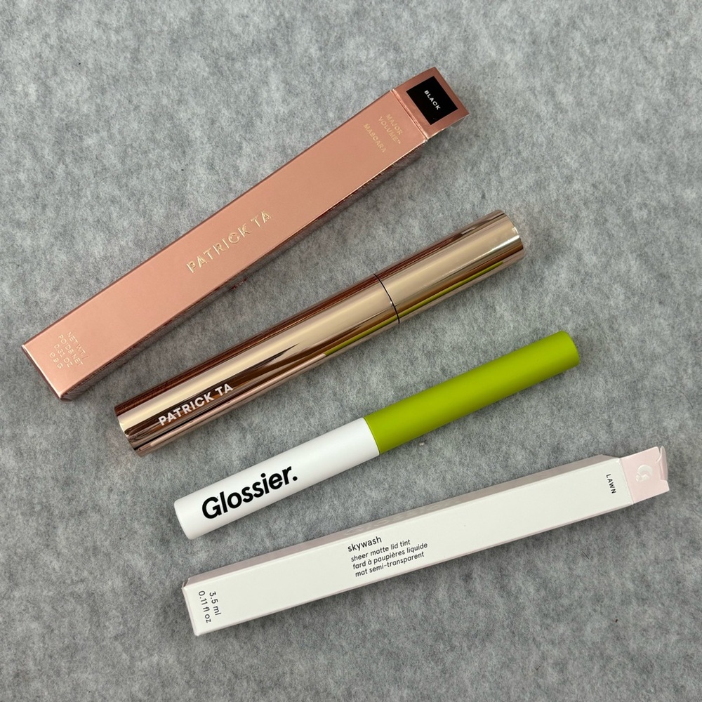 Makeup Bundle - Picture 5 of 9